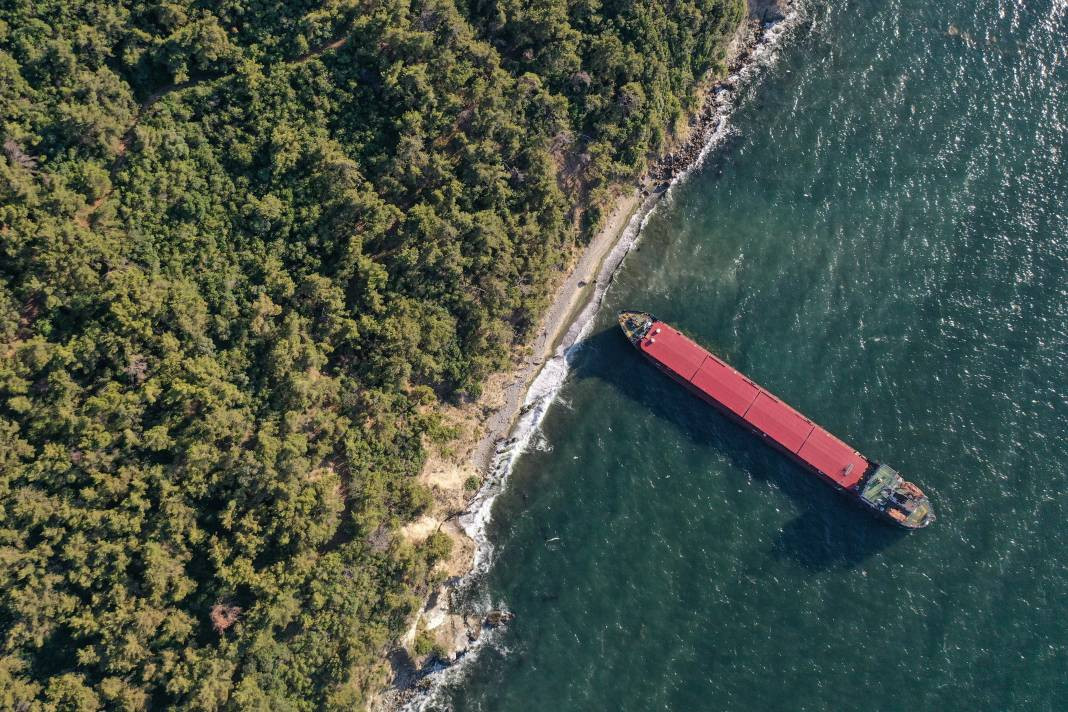 Mudanya'da karaya oturan kargo gemisi kurtarıldı - Resim: 4